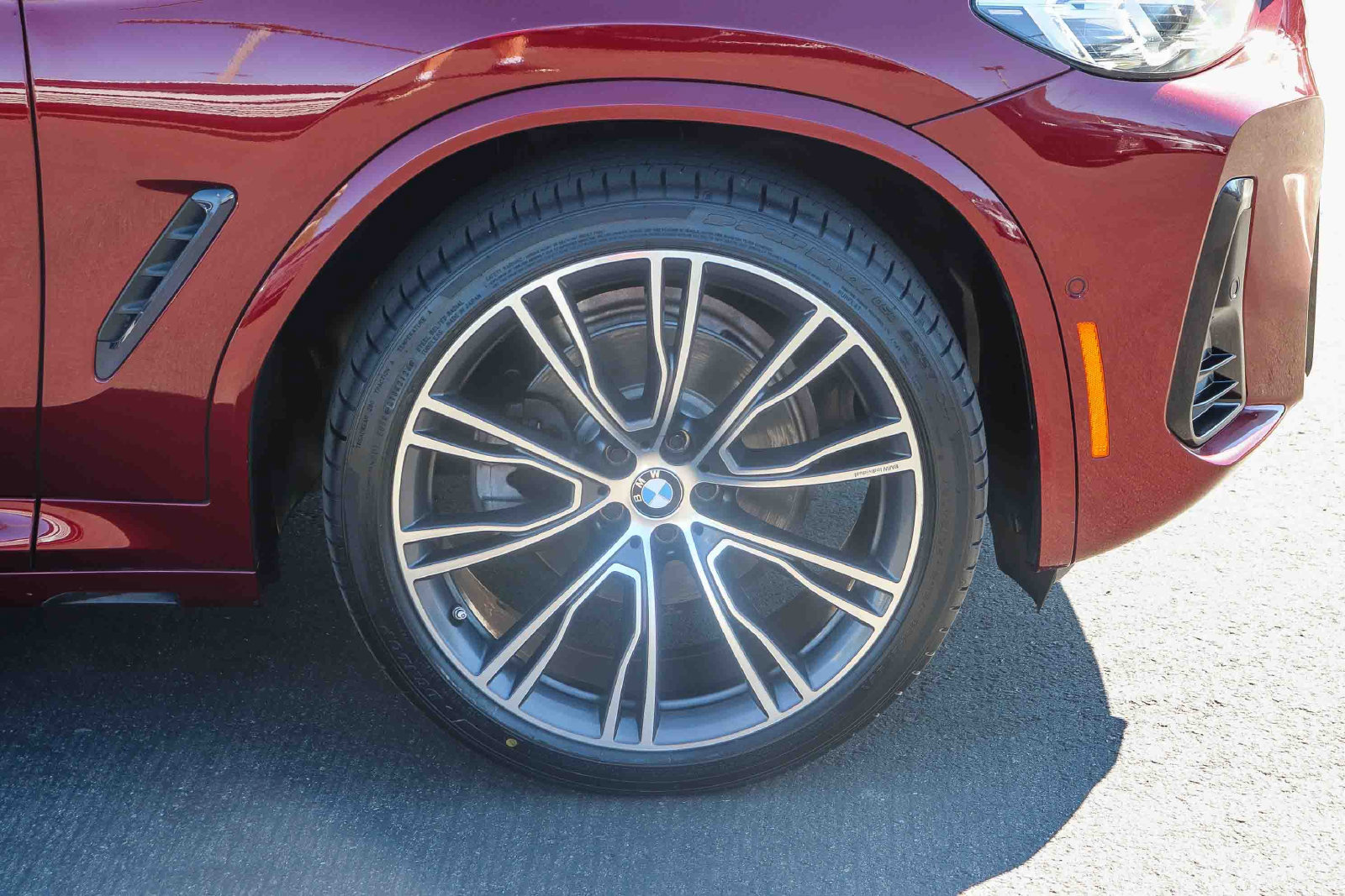 Used 2022 BMW X4 xDrive30i w/ M Sport Package 2 AWD/4WD image 10