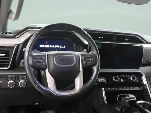 Used 2024 GMC Sierra 1500 Denali AWD/4WD image 9