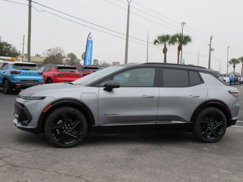 New 2026 Chevrolet Equinox EV RS image 2