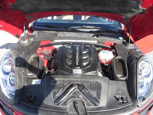 Used 2017 Porsche Macan S image 32