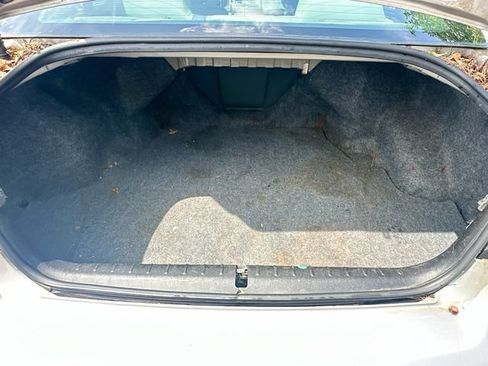 Used 2011 Mitsubishi Galant FWD image 24