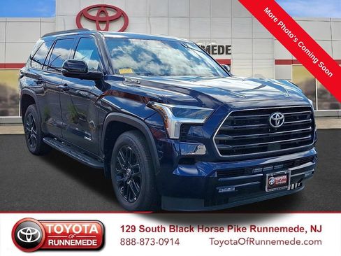 Used 2025 Toyota Sequoia Limited w/ Tow Technology Package AWD/4WD image 1