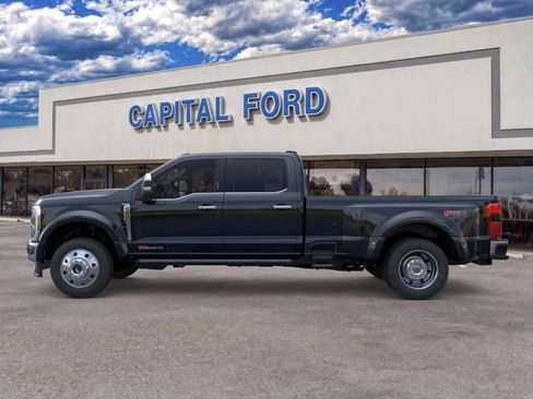 New 2026 Ford F450 King Ranch w/ Chrome Package AWD/4WD image 3