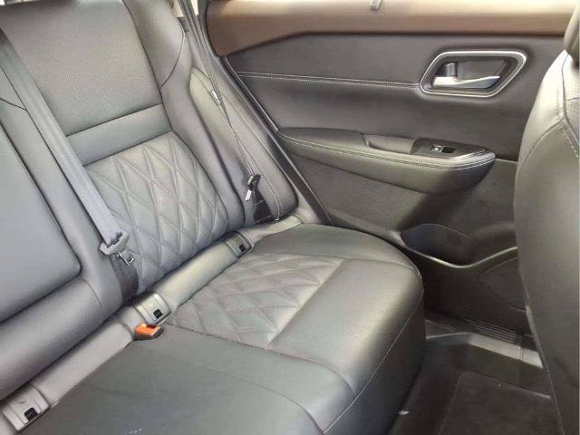 Certified 2023 Nissan Rogue Platinum w/ Platinum Premium Package FWD image 18