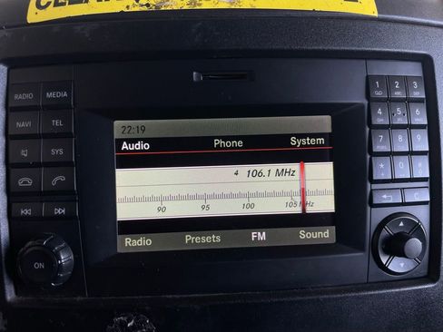 Used 2018 Mercedes-Benz Sprinter 144 Cargo image 26