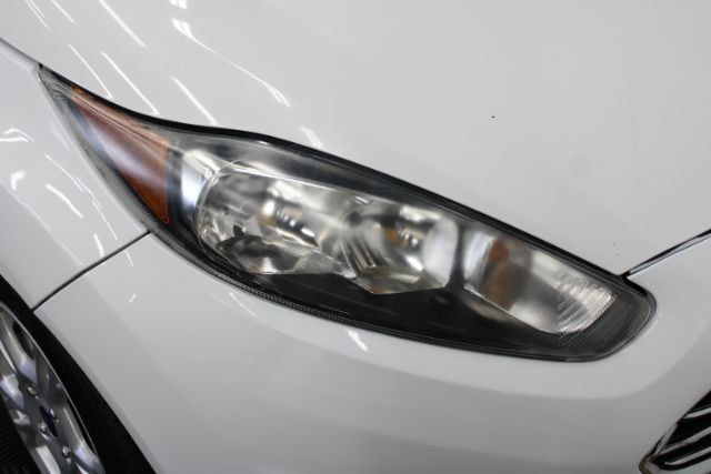Used 2016 Ford Fiesta SE w/ Cold Weather Package FWD image 26
