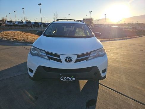 Used 2015 Toyota RAV4 LE image 16