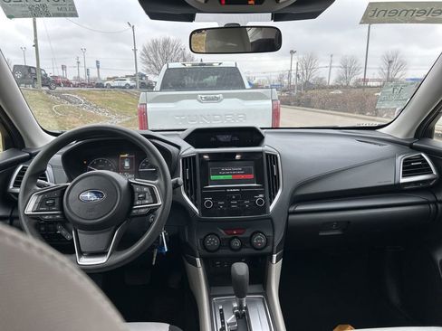 Used 2023 Subaru Forester image 5