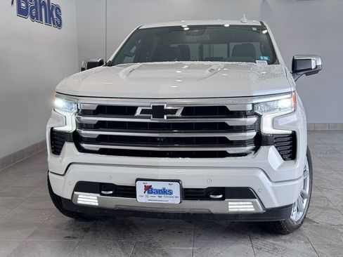 Certified 2023 Chevrolet Silverado 1500 High Country w/ High Country Premium Package image 3