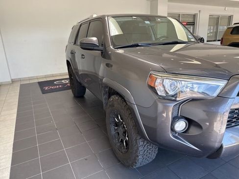 Used 2015 Toyota 4Runner SR5 RWD image 5