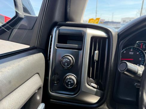 Used 2017 Chevrolet Silverado 1500 LT w/ All Star Edition image 15