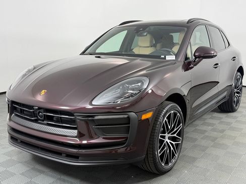Certified 2026 Porsche Macan AWD/4WD image 1