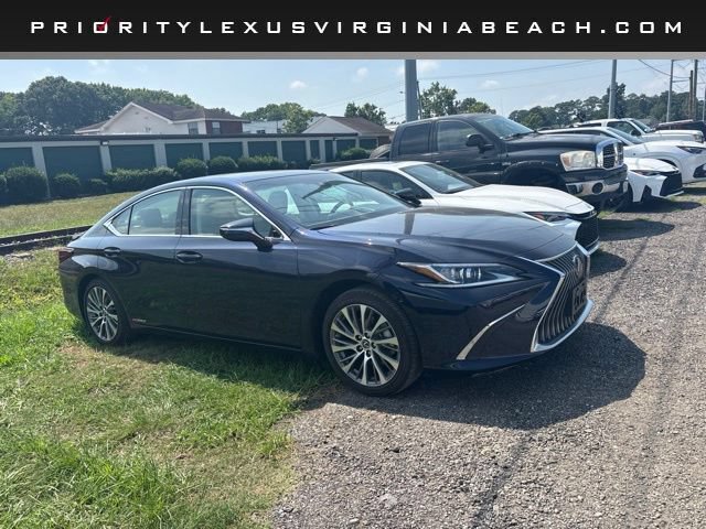 Certified 2021 Lexus ES 300h w/ Premium Package FWD image 1