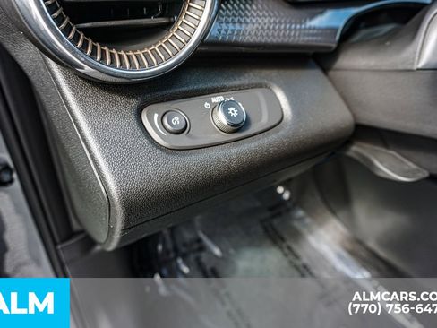 Used 2025 Chevrolet Trax ACTIV FWD image 36