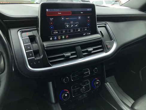 Used 2021 Chevrolet Suburban LT w/ LT Signature Plus Package image 23