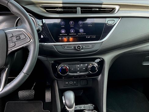 Used 2022 Buick Encore GX Preferred w/ Sport Touring Package FWD image 9