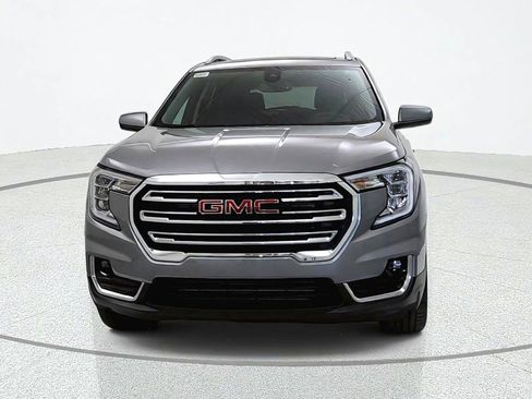 Used 2024 GMC Terrain SLT AWD/4WD image 2