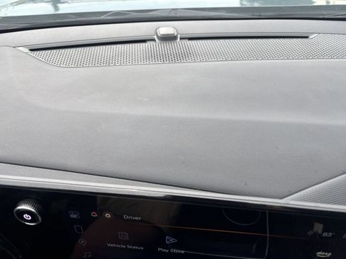 Used 2025 Chevrolet Equinox LT FWD image 17
