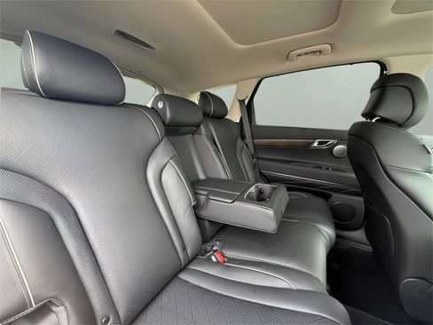 New 2025 Genesis GV80 2.5T Prestige image 13