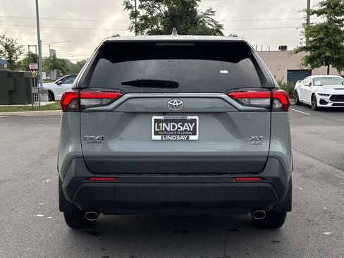 Used 2022 Toyota RAV4 XLE w/ Convenience Package AWD/4WD image 4