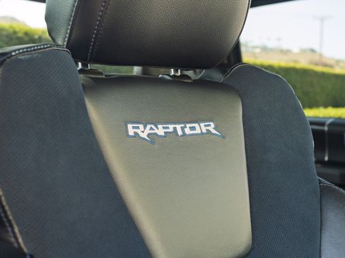Used 2020 Ford F150 Raptor w/ Equipment Group 802A Luxury AWD/4WD image 18