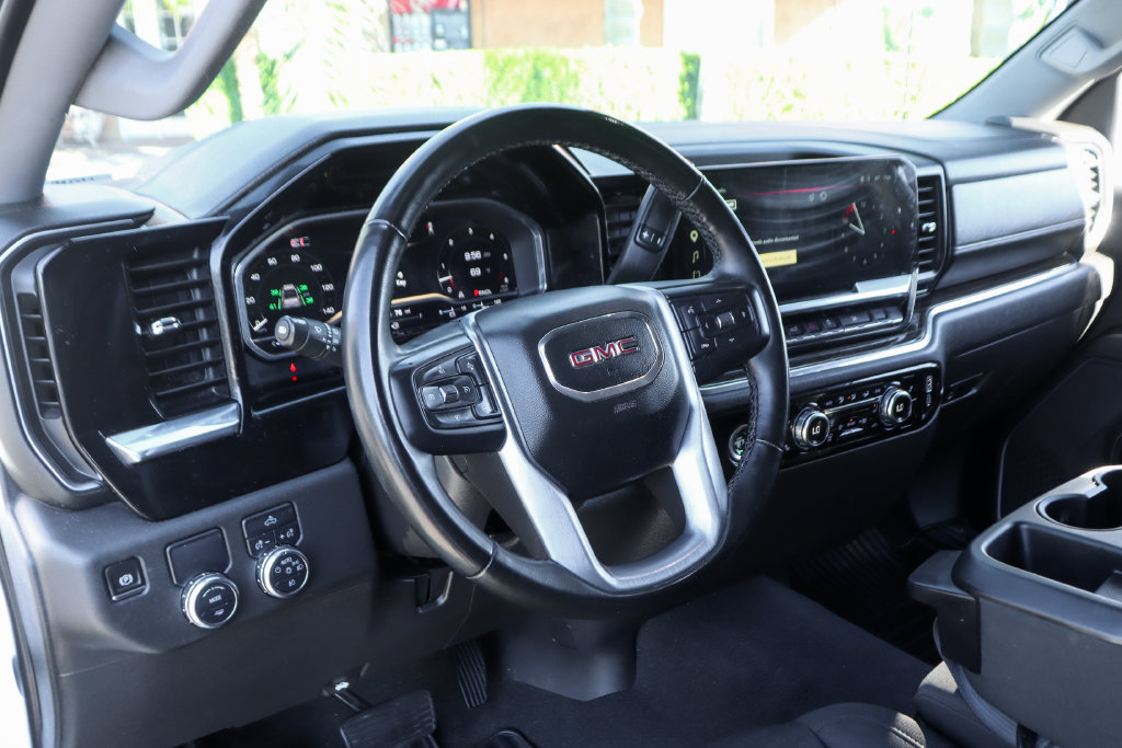 Used 2024 GMC Sierra 1500 Elevation RWD image 18