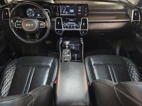 Used 2023 Kia Sorento SX AWD/4WD image 19