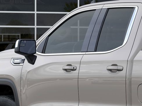 New 2026 GMC Sierra 1500 SLE image 12