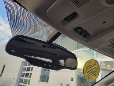 Used 2016 GMC Acadia SLT w/ Open Road Package image 23