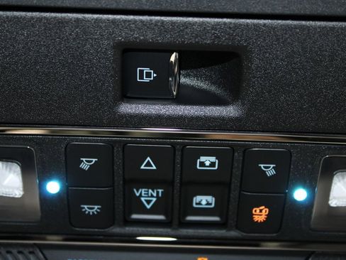 New 2025 Ford F150 Lariat w/ Equipment Group 502A High image 69