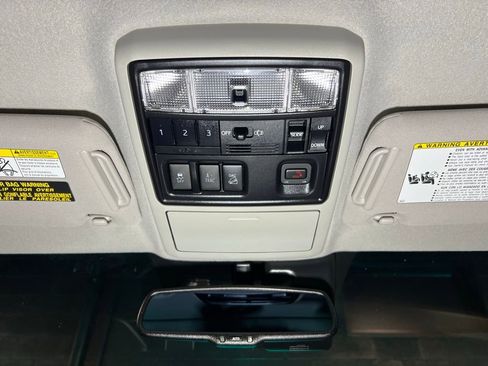 Used 2021 Toyota 4Runner SR5 Premium w/ Moonroof Package AWD/4WD image 27
