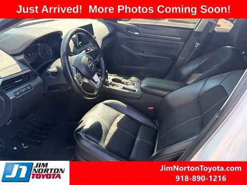 Used 2021 Nissan Altima 2.5 SR w/ SR Premium Package FWD image 9