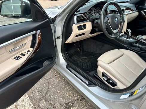 Used 2017 BMW 330i xDrive Sedan image 9