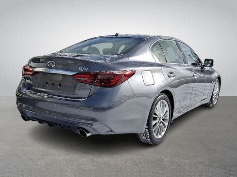 Used 2019 INFINITI Q50 Luxe w/ Essential Package (3.0T Luxe) image 6