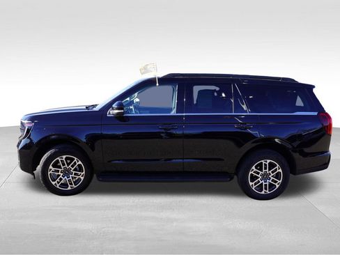 Certified 2025 Ford Expedition Active AWD/4WD image 9