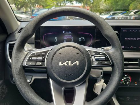 Certified 2024 Kia Seltos LX AWD/4WD image 21