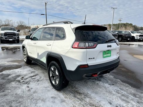 Used 2019 Jeep Cherokee Trailhawk image 3
