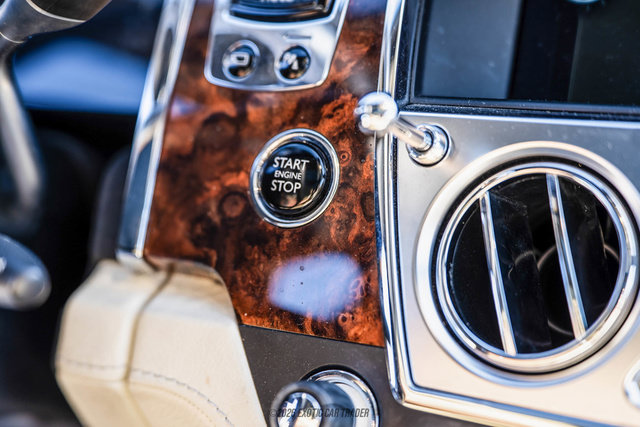 Used 2013 Rolls-Royce Ghost RWD image 28