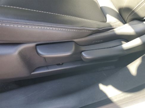 Used 2024 Buick Encore GX Sport Touring image 7