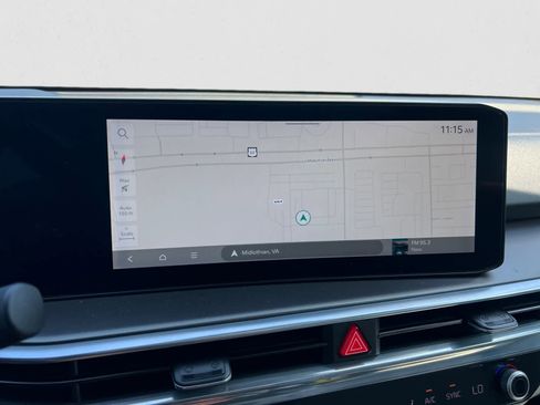 Certified 2025 Kia Sorento SX Prestige AWD/4WD image 22