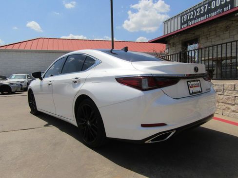 Used 2019 Lexus ES 350 w/ Accessory Package 2 FWD image 3