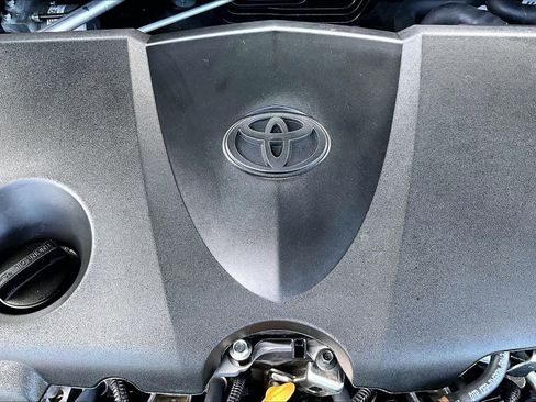 Used 2023 Toyota Camry XSE FWD image 32