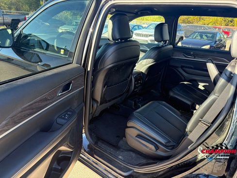 Used 2024 Jeep Grand Cherokee L Limited image 24