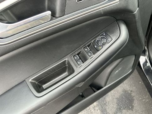 Used 2024 Ford Edge SEL w/ Convenience Package image 17