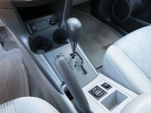 Used 2010 Toyota RAV4 2WD image 15