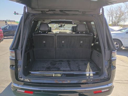 Used 2024 Jeep Grand Wagoneer Series III w/ Rear Seat Video Group 1 AWD/4WD image 13