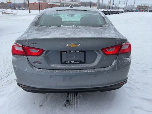 Used 2025 Chevrolet Malibu LT image 9
