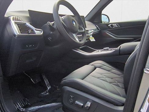 Used 2026 BMW X5 xDrive40i w/ M Sport Package AWD/4WD image 10