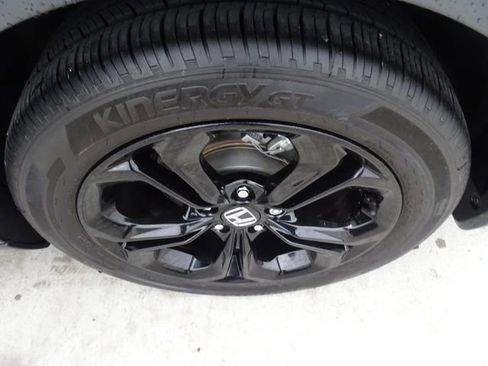 Certified 2025 Honda Accord SE image 10