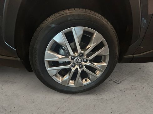 Used 2023 Toyota RAV4 Limited image 14